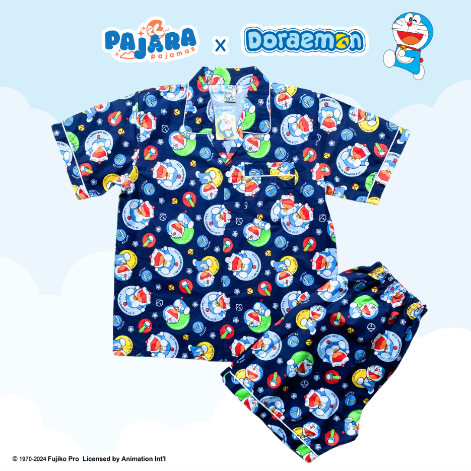 ชุดนอน PAJARA PAJAMAS (Premium) รหัส DRM-0163-2 ลาย รวมโดราเอม่อน (แขนสั้น-ขาสั้น สีกรม ฟรีไซส์)