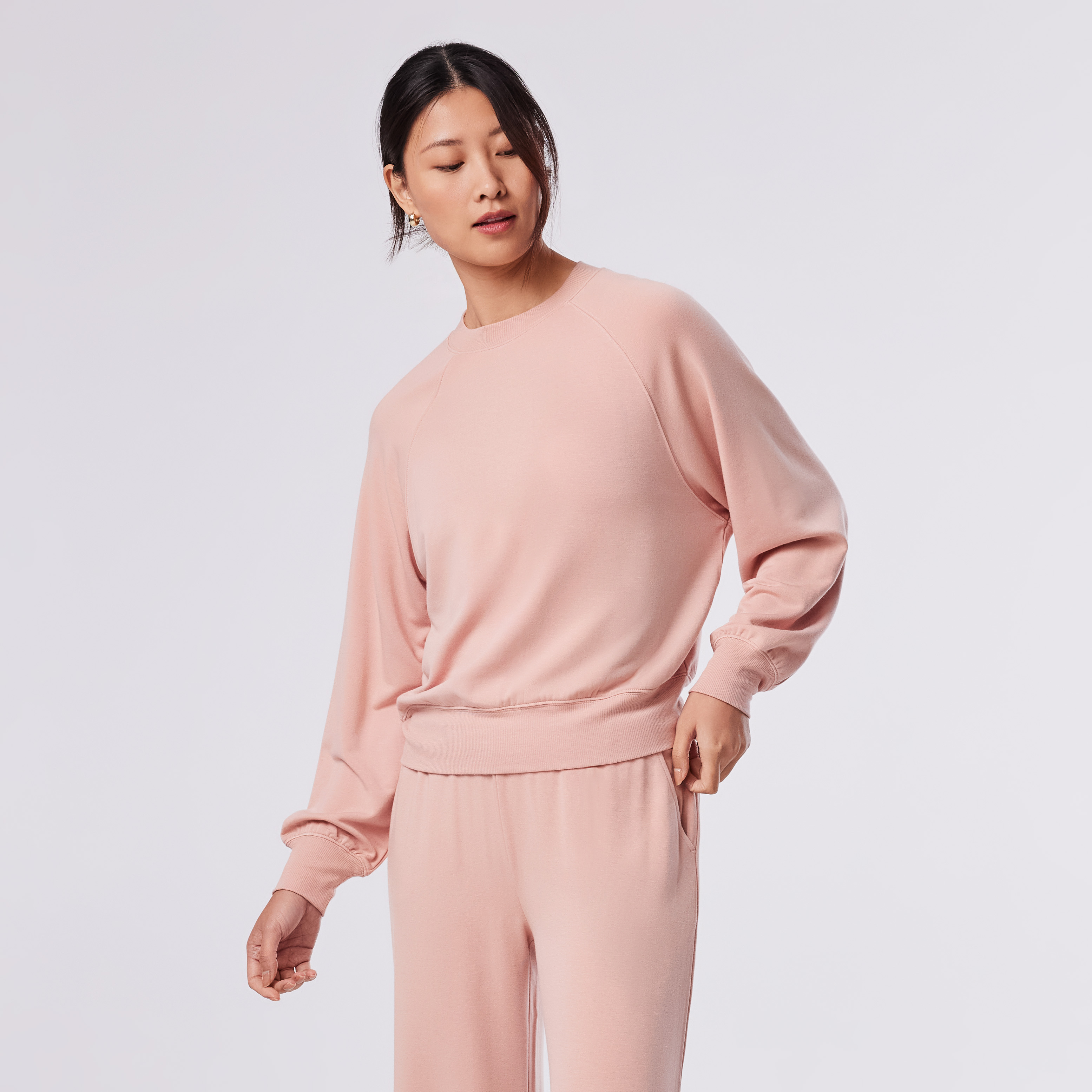 Tavi เสื้อออกกำลังกายรุ่น Ease Crew Sweatshirt